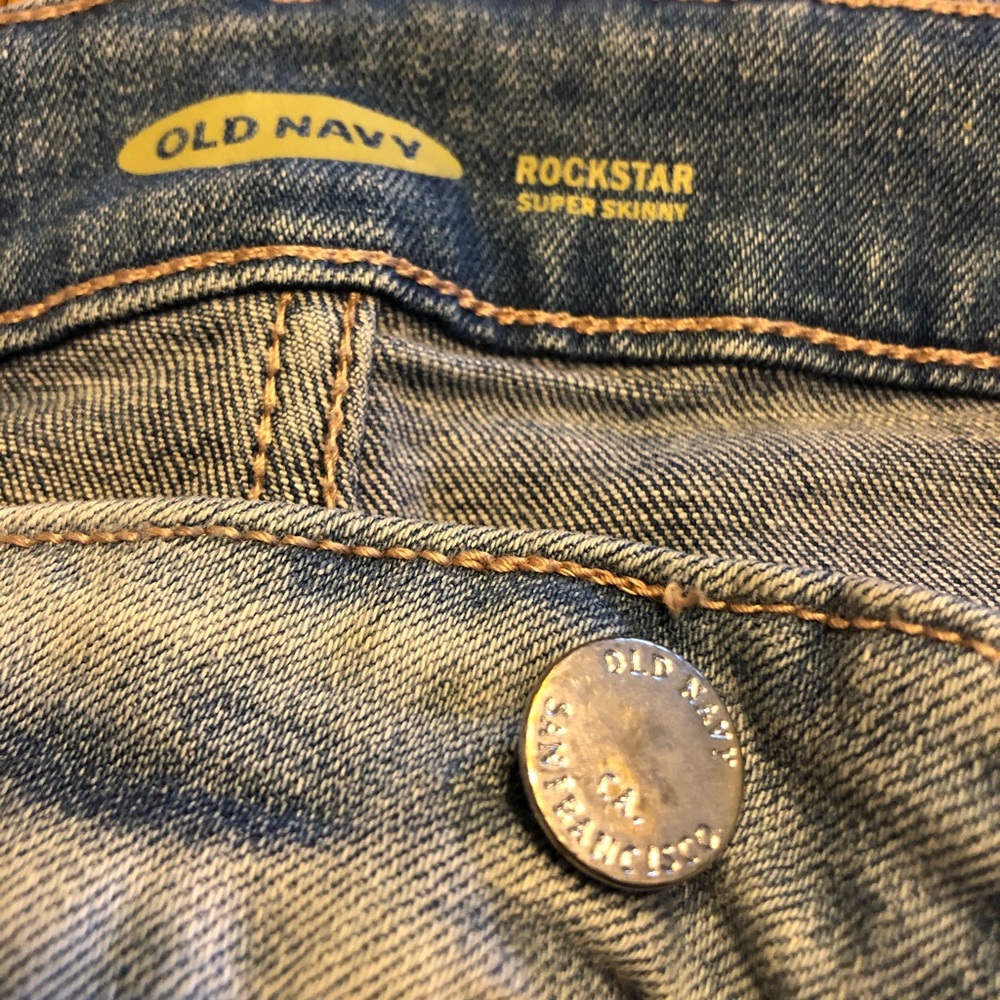 Old Navy Rockstar Super Skinny Jeans